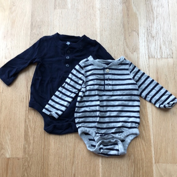 baby gap long sleeve onesies